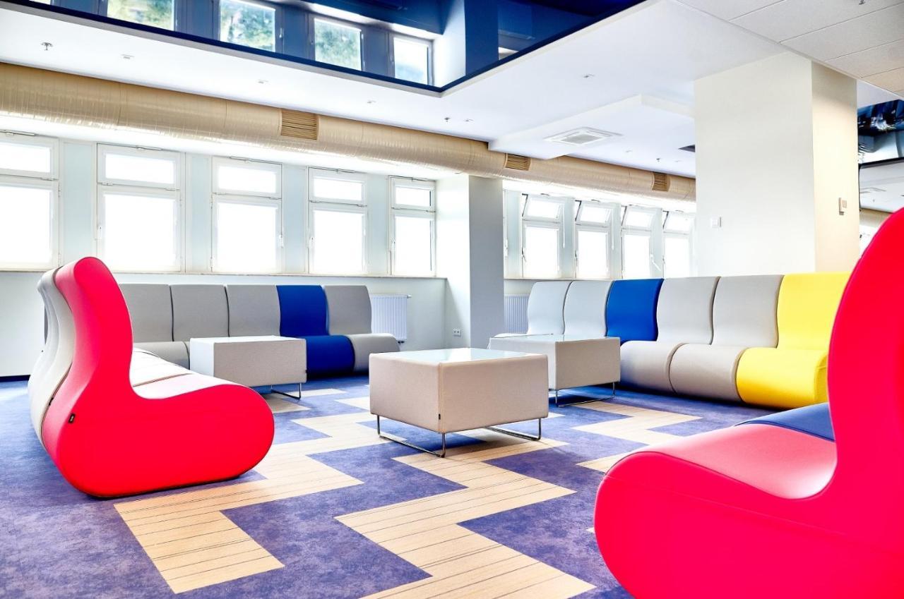 Hostel Umed Лодзь Екстер'єр фото